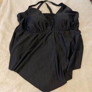 Torrid tankini top Women’s Black 5 New $74.50